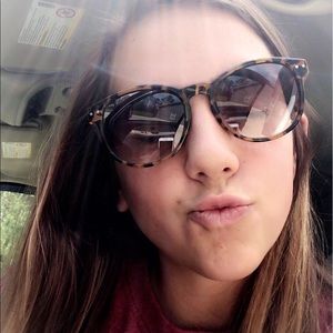 Meet your Posher, Lexie